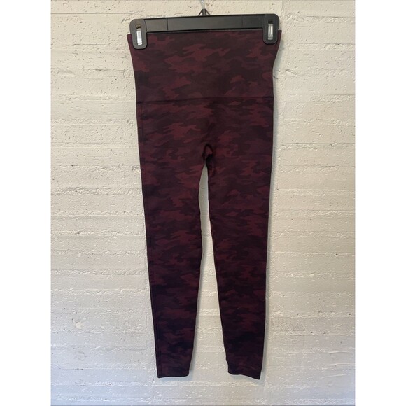 Spanx Burgundy Camo Leggings Size Small Compression Shaping - Picture 1 of 3